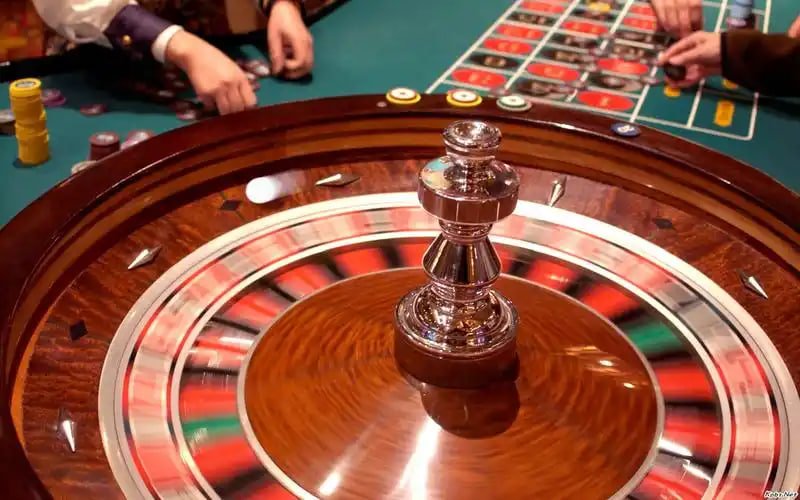 မြန်မာ Live Dealer ကတ်ဂိမ်း Baccarat Dragon Tiger